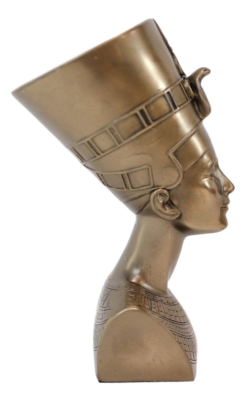 Egyptian Queen Nefertiti With Cobra Crown Piece Bust Statue Decorative Figurine