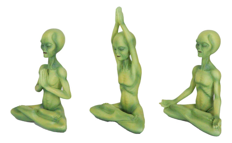 UFO Green Roswell Alien ET Yoga Meditation Body Mind and Soul Sitting Figurines