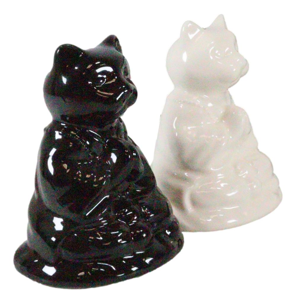 Yin Yang Zen Monk Buddha Cats Monks Meditating Ceramic Salt And Pepper Shakers