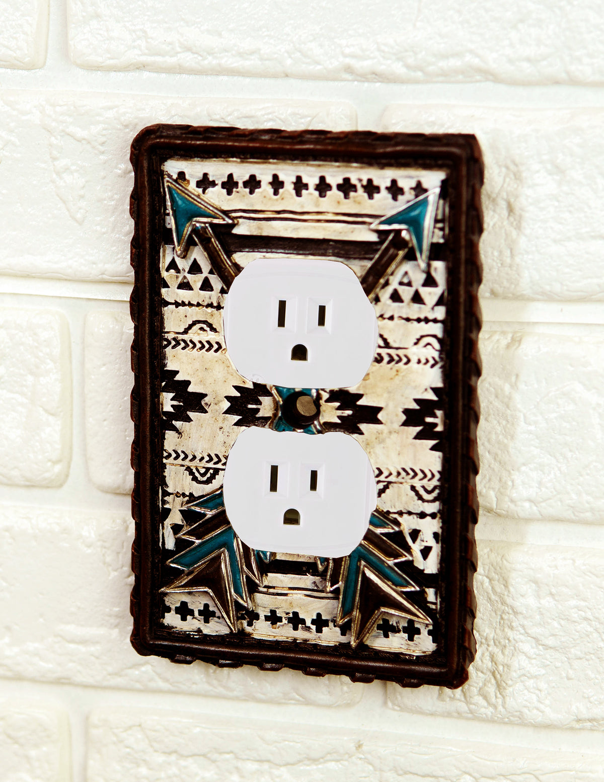 Set Of 2 Navajo Crossed Turquoise Arrows Wall Double Receptacle Outlet Plates