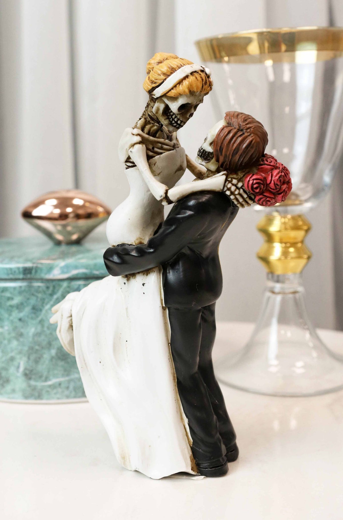 Love Never Dies Day Of The Dead Wedding Skeletons Groom Lifting Bride Figurine