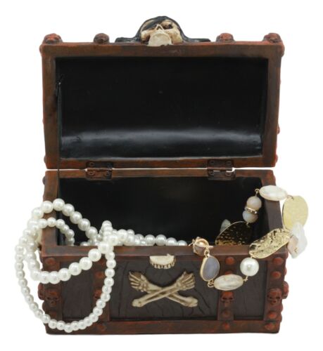 Masters Of The Seas Pirate Skull Treasure Chest Box 6"L Dead Man Tells No Tales
