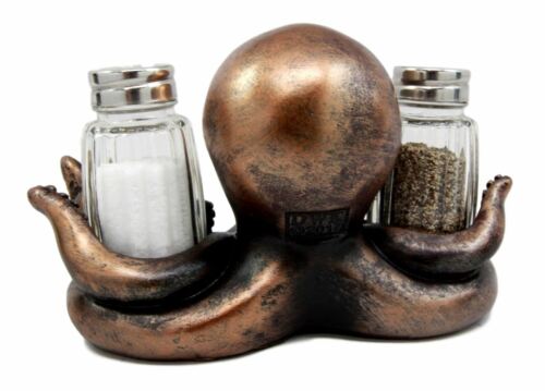 Ebros The Call Of Cthulhu Octopus Salt & Pepper Shaker Set Figurine 7"Long