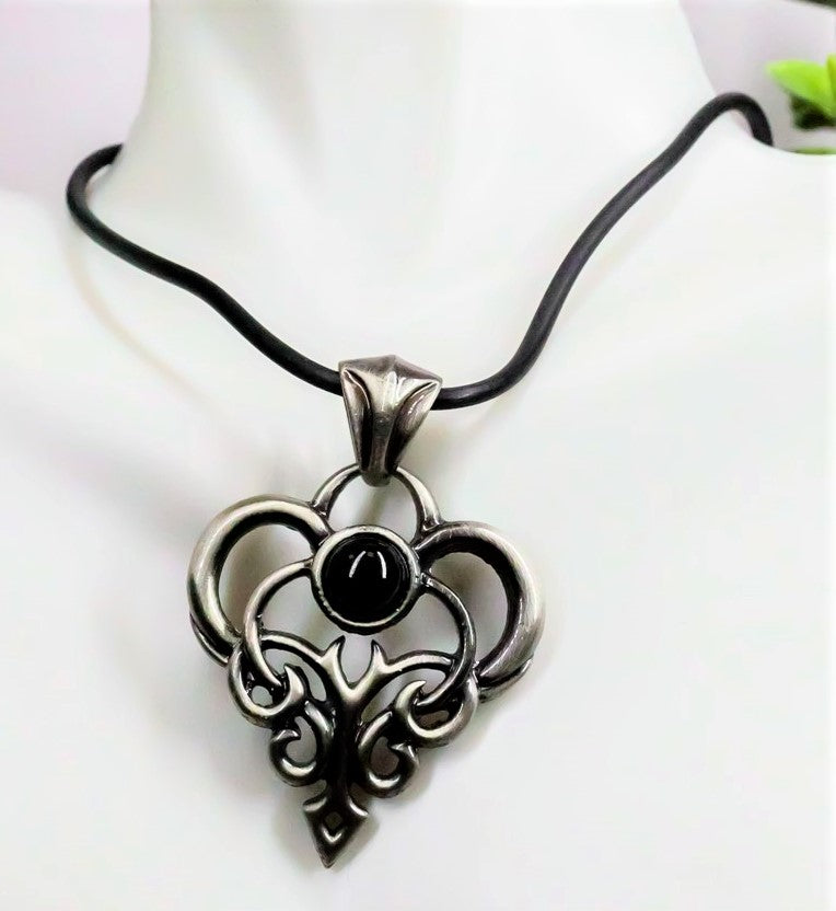 Ebros Celtic Eternity Love Heart Pendant Medallion Necklace Accessory Jewelry - Ebros Gift
