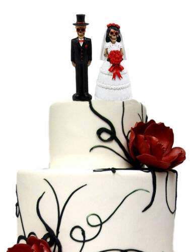Ebros DOD Skeleton Bride & Groom With Rose Flower Bouquet Figurine